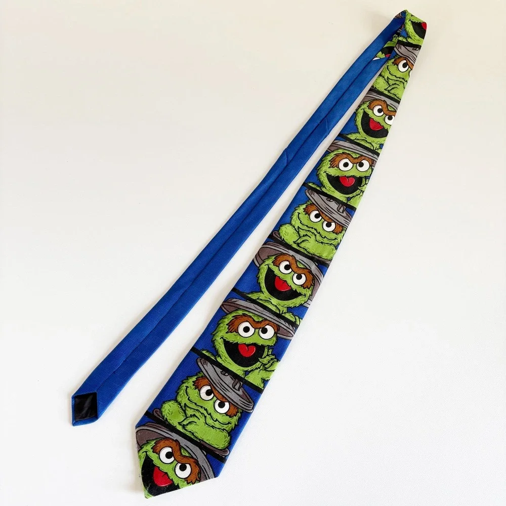 Sesame Street Mens Oscar the Grouch Novelty Teacher Retro Character Necktie Tie